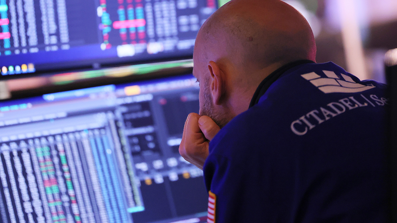 Live stock market news: Jobs and economy OPEC meeting gas prices